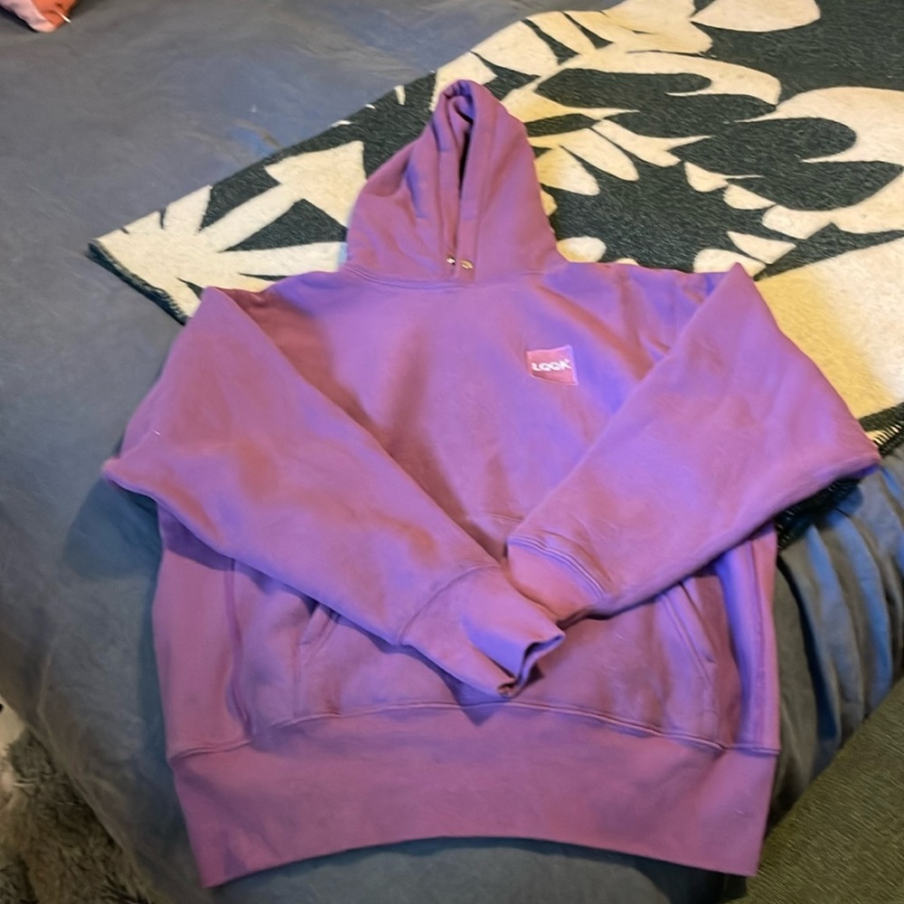 Look men’s hoodie